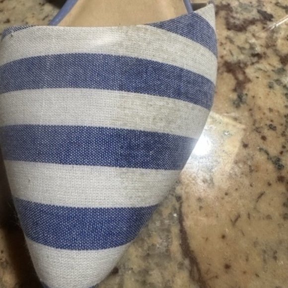 CL by LAUNDRY Blue and White Nautical Flats - 7.5 - Picture 5 of 6